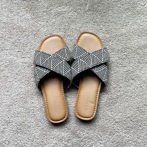 Old Navy sandals